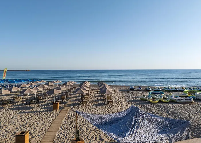 Steris Elegant Beach Hotel&Apartments
