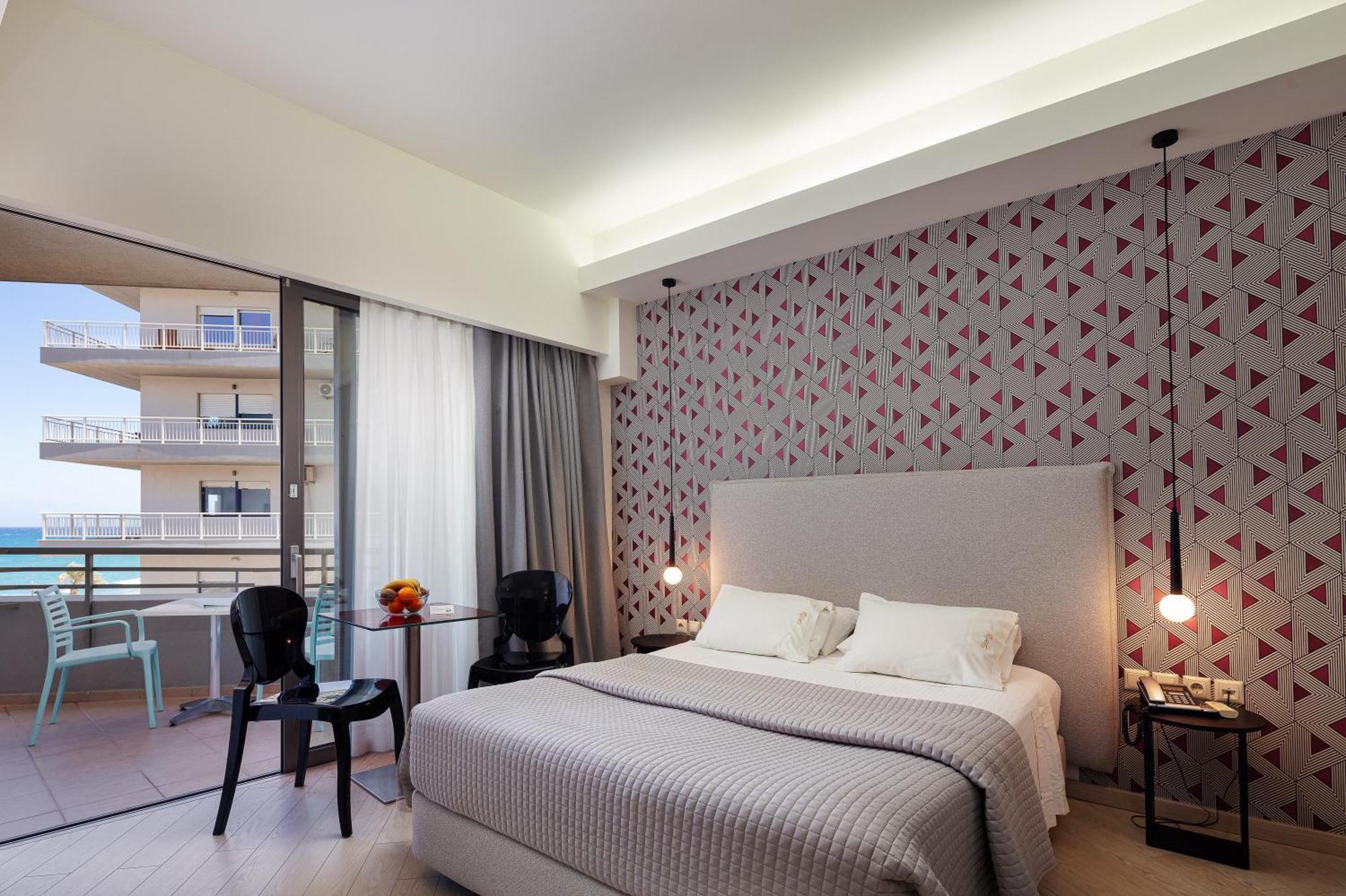 Steris Elegant Hotel&apartments 3*